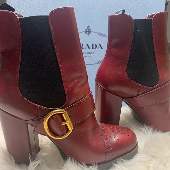 Prada Chealsea Boot - Picture 1 of 4